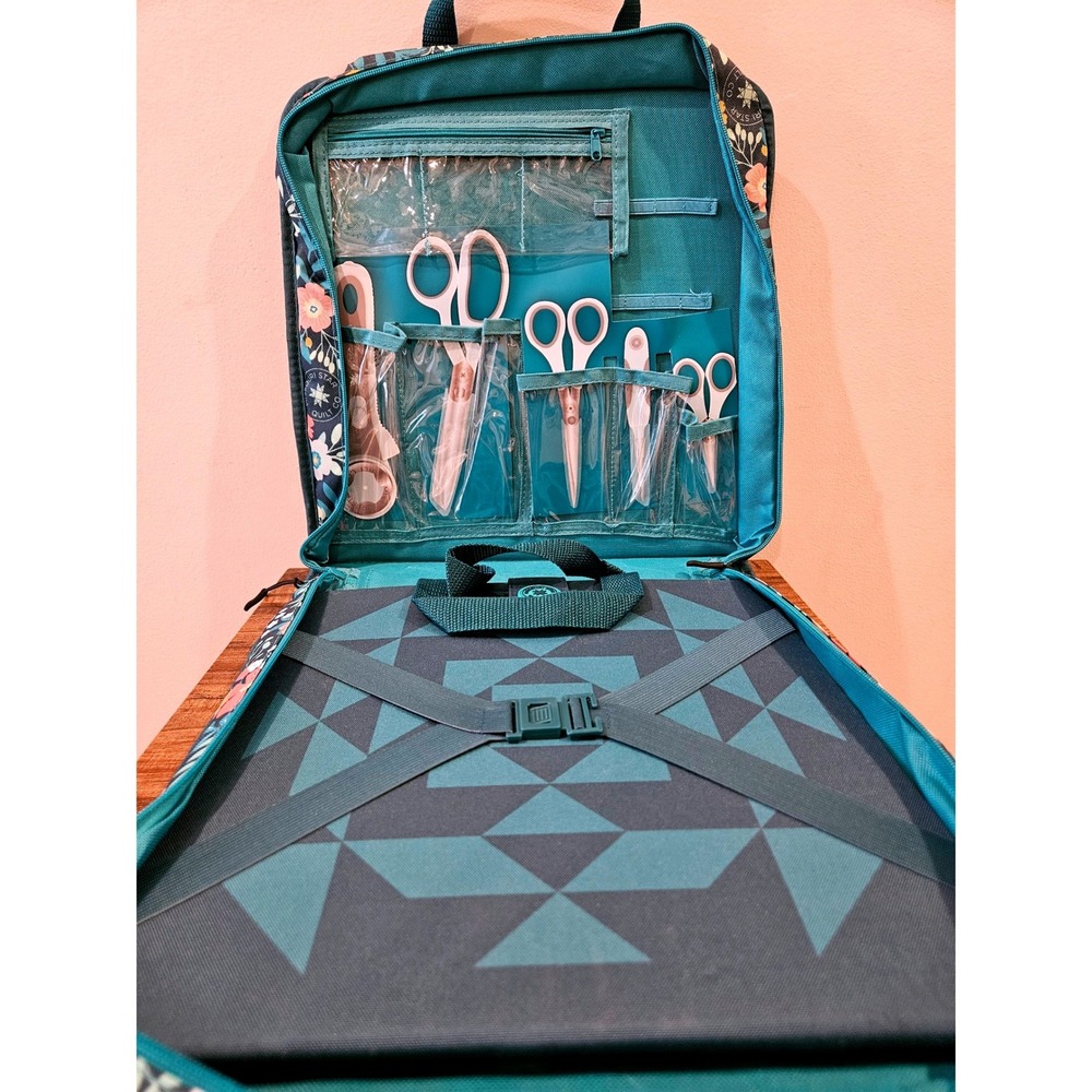 Missouri Star Quilt Co. Floral Tool Case Project Bag Organizer with Cutting Mat - Picture 3 of 9